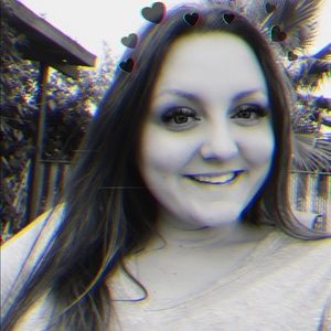 Meet your Posher, Chloe